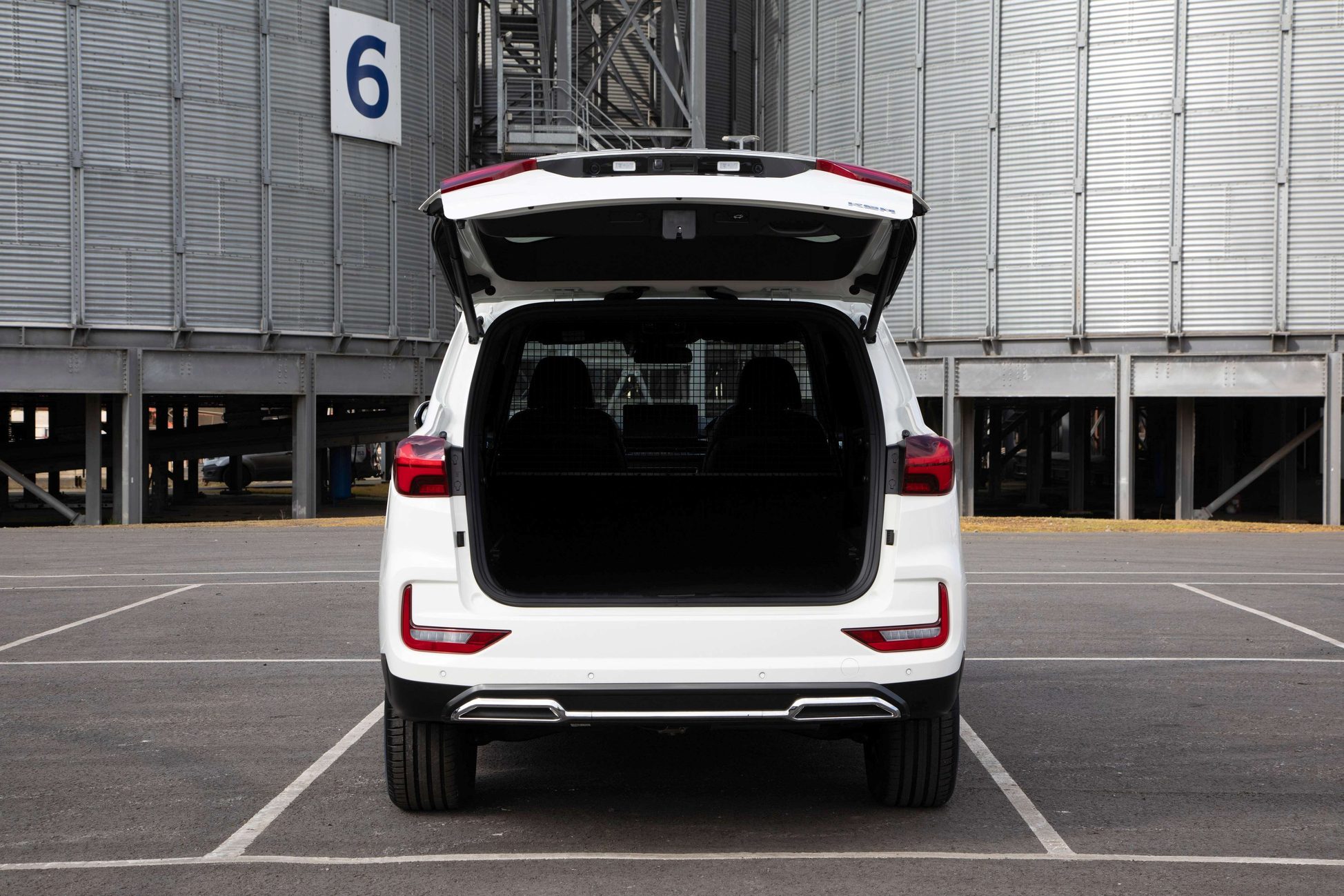 Rexton Van Conversion 212